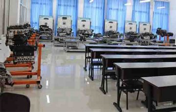 汽車實訓教學設(shè)備廠家:汽車充電阻預(yù)充電如何判斷